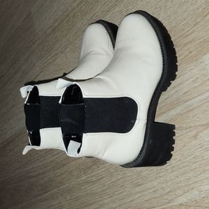 White Leather Platform heel Chelsea Boots